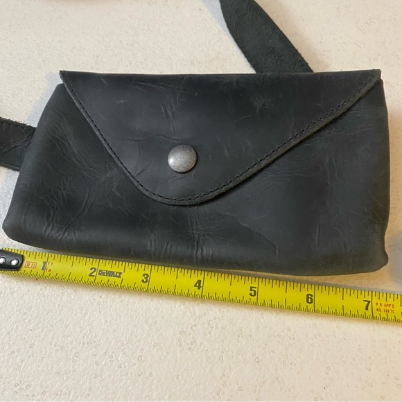 Handmade Genuine Leather Belt Bag Pouch By Hide & Drink - Picture 5 of 6